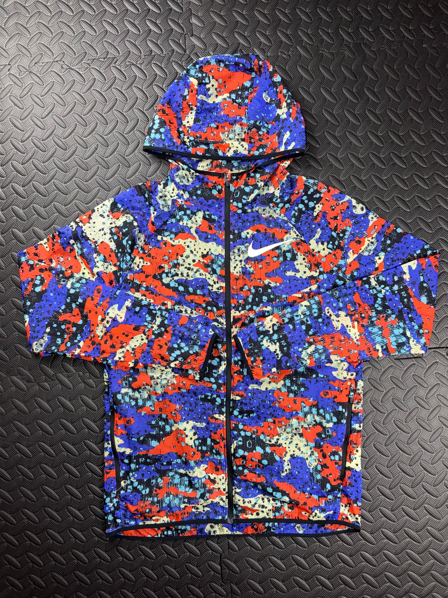NIKE CAMOUFLAGE WINDBREAKER