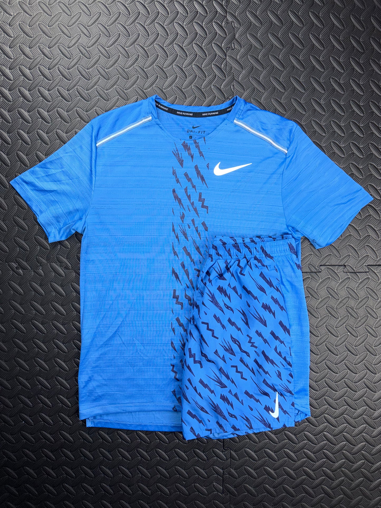 NIKE BLUE BOLT SET