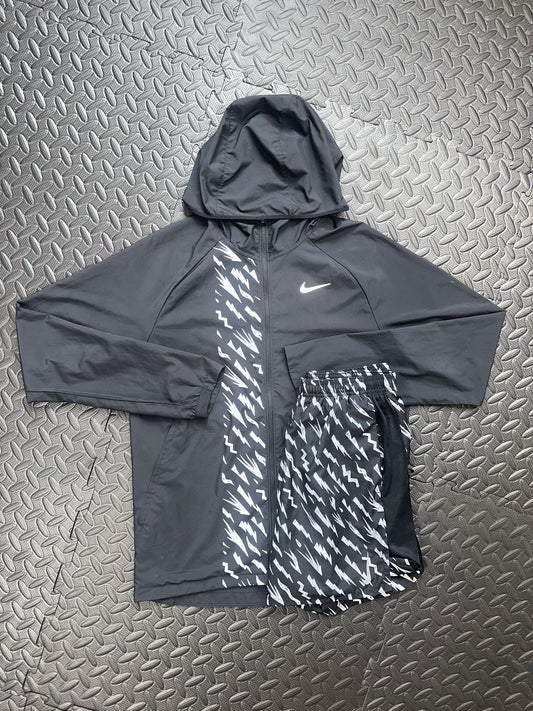 NIKE BOLT WINDRUNNER & SHORT SET