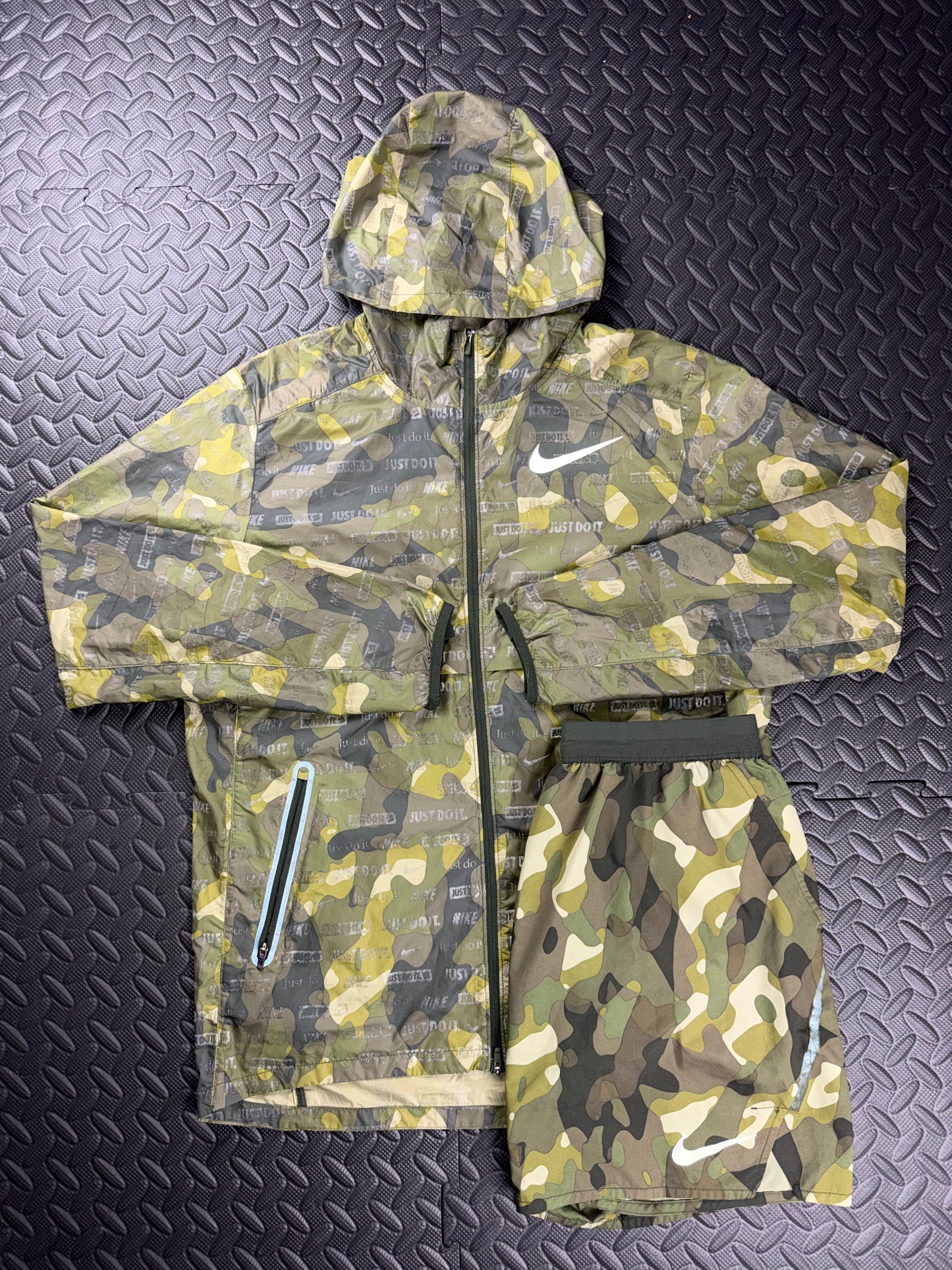 NIKE GREEN RUNNING FLASH SET